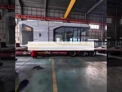 บ้านแคปซูลอวกาศ 11.5 เมตร พร้อมแผ่นแสงอาทิตย์และไฟ LED