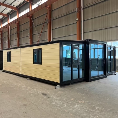 ซื้อ 40ft Expandable Container Home with Bull 30*30 Flat Lamp 2200mm Fold Size and 5900*6300*2480mm Extended Size online manufacture
