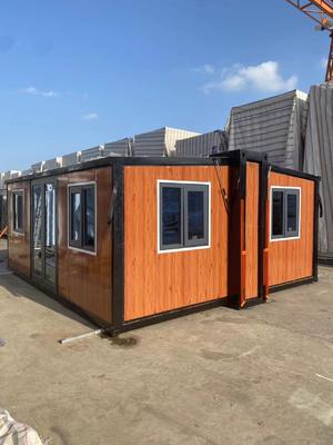 ซื้อ Expandable Prefab Homes with 27.5 ㎡ Floor Area 2-4 People Capacity and 12KW Power Consumption การผลิตออนไลน์