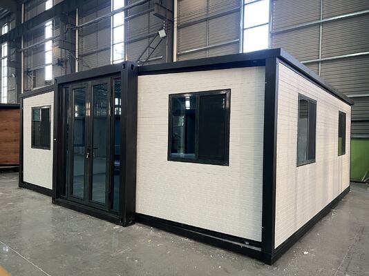 แผงแซนด์วิช EPS หนา 75 มม. สำหรับตู้คอนเทนเนอร์ 20 ฟุต แบบพับได้ อายุการใช้งาน 30-40 ปี และการออกแบบกันน้ำกันลมสำหรับพื้นที่อยู่อาศัยแบบโมดูลาร์